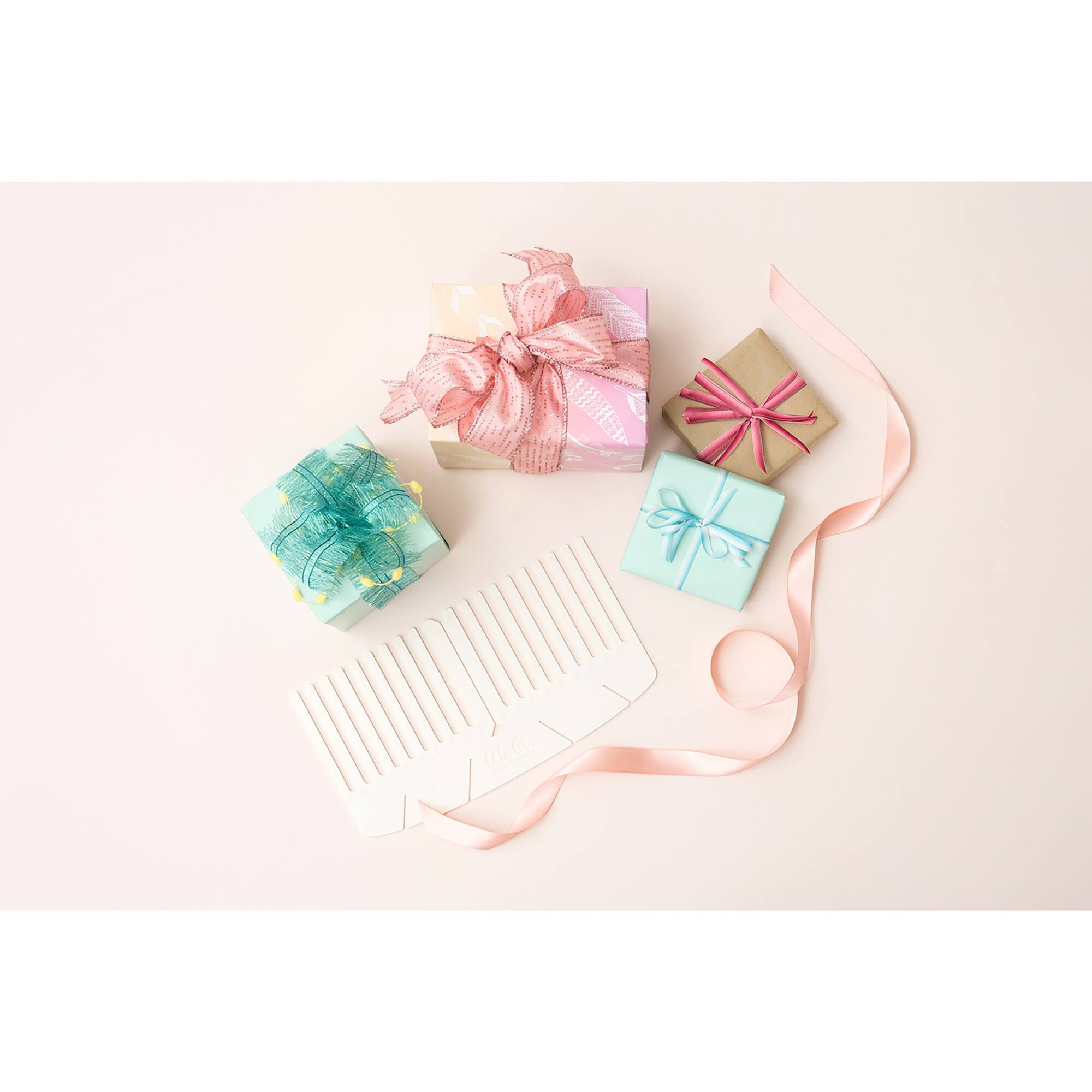 We R Memory Keepers® Bow Loom